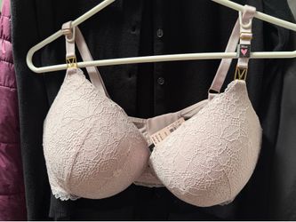 Victoria Secret 38DD bra with tags