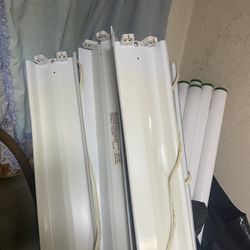 32-Watt 2-Light White 4 ft. Fluorescent Strip Light