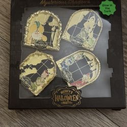 Disney Pins Halloween Party