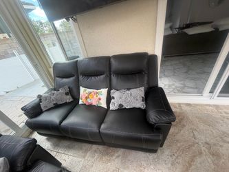 Black Leather 3-Seat Recliner Sofa