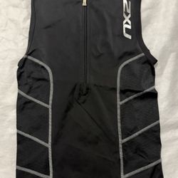 2XU Triathlon Core Compression Sleeveless Tank Women’s Medium Black Technical Racing   High-performance 2XU Triathlon Core Compression sleeveless tank