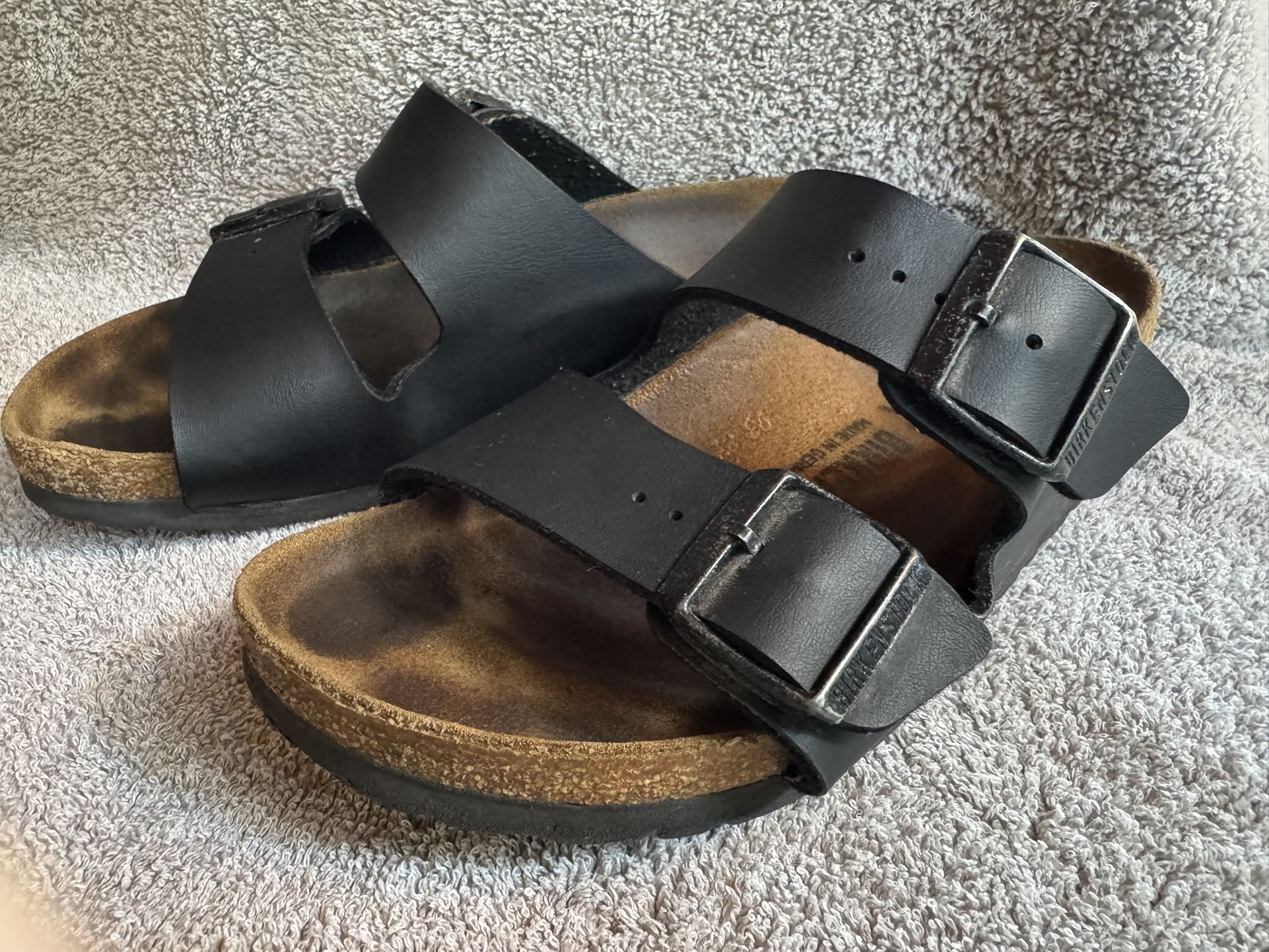 Birkenstock Women's Arizona Buckle Leather Sandals Black Size 38 EU/7-7.5 US