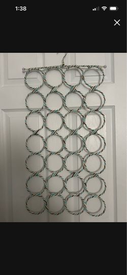 New scarf or belt holder