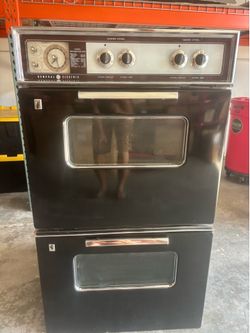 Clean vintage General Electric double oven
