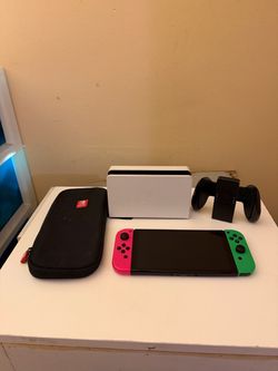 Complete Nintendo Switch OLED Bundle – 8 Games, Dock, Case & More