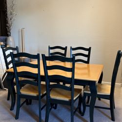 Bassett Dining Table And 6 Chairs