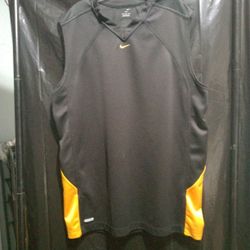 Nike Hoop Tech Dri Fit XL Black And Gold Breathable Jersey Shirt.