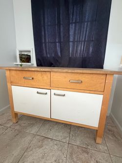 IKEA kitchen island unit 25.5” x 35.5”x 57.5”