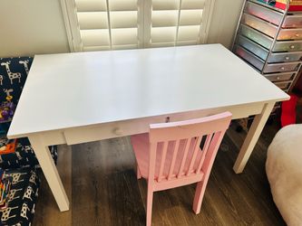 Pottery barn kids table with chair