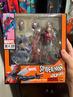 mafex spiderman 2099