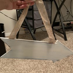 Hanging arrow decor - for events 