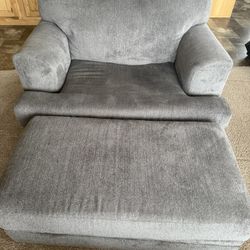 Oversized Chair And Ottoman