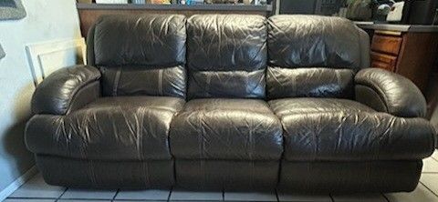 Free Reclining Couches
