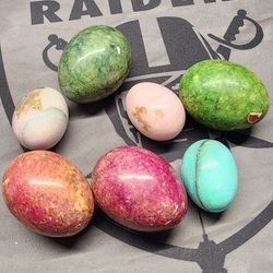 Bunch Of Quartz Collectable Eggs