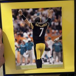 Ben Roethlisberger Signed And Framed Photo With COA