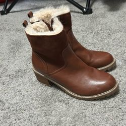 Universal Threads Fur Boots