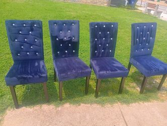 4 Dark Blue 🔵 Chairs Needs Home!
