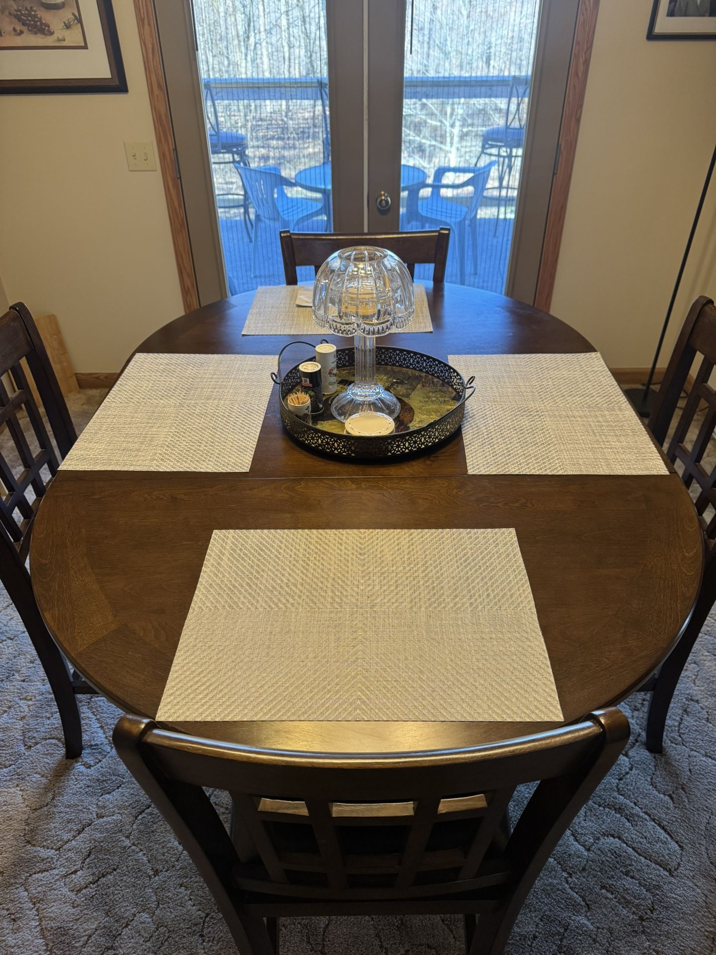 Nice Clean Dining Room Set