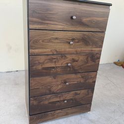 Bonita Cajonera De 5  Cajones 