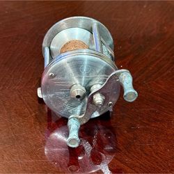 F175- Vintage Bronson Mercury No. 2550 Casting Reel USA – Etched Sideplates