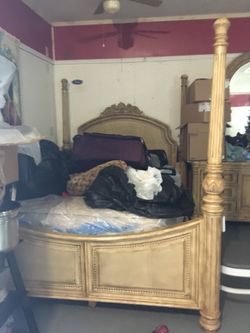 bed frame and dresser set