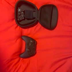 Xbox One Elite Series 2 Controller & Case