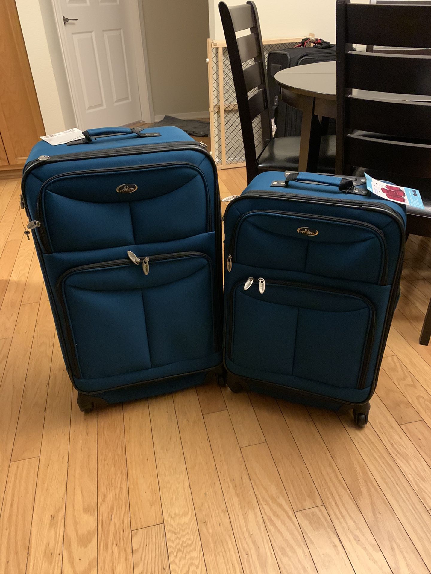 New Teal Suitcase Set