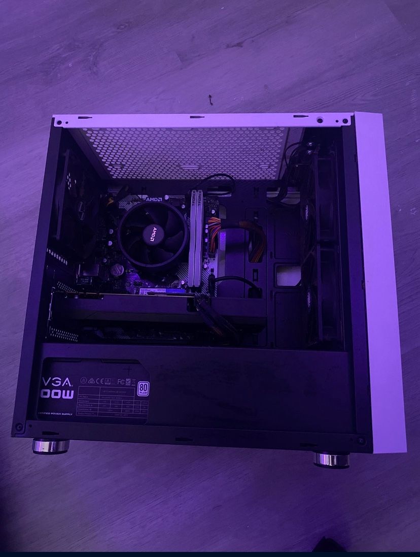 i dont really play on it no more it runs really good