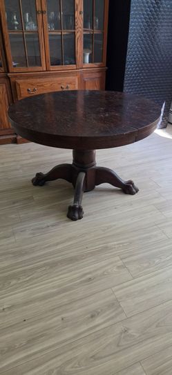 Antique tiger oak table