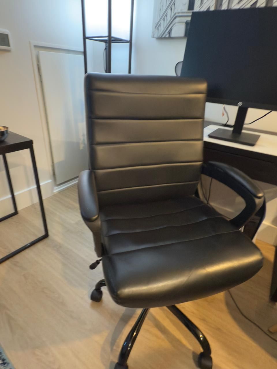 Black ergonomic Chair