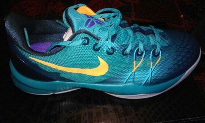 Nike Zoom Kobe Ven 4 Size 8
