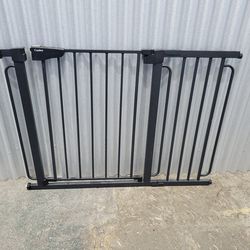 Metal baby/pet doorGate