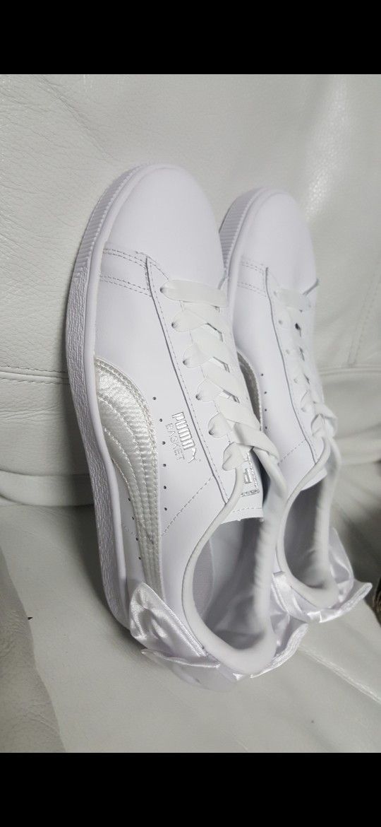 Puma Shoes Women White Leather Sneaker Size 7