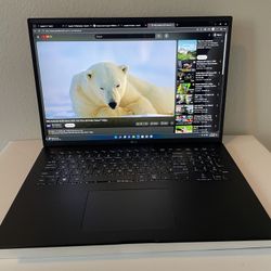LG Gram 17” (2021) i7 11th Generation 16GB Ram 512GB SSD super light powerful laptop (Evo certified)