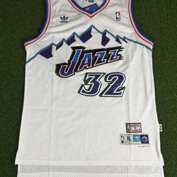 Karl Malone #32 Utah Jazz Adidas Hardwood Classics Jersey Size XL White RARE NWT