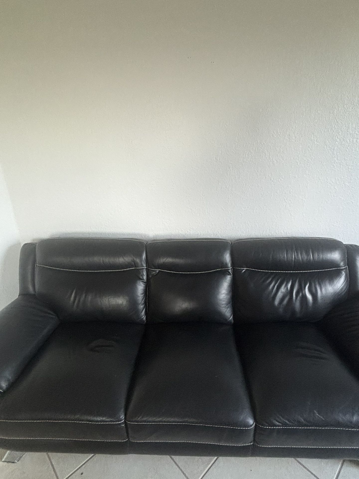Black Leather Couches 