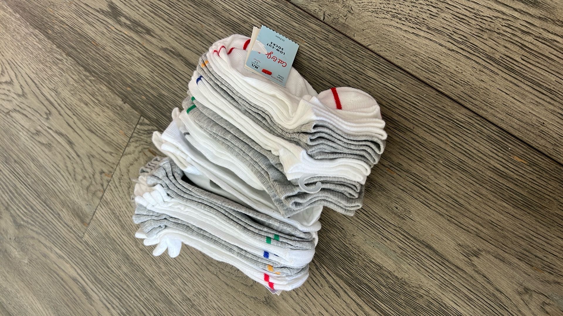 20 Pairs of BRAND NEW Cat & Jack Socks. Kids Shoe Size 2-5