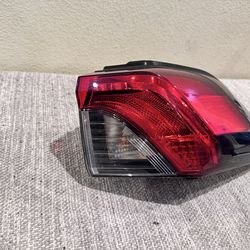 2019 to 2025 TOYOTA RAV4 TAIL LIGHT RH