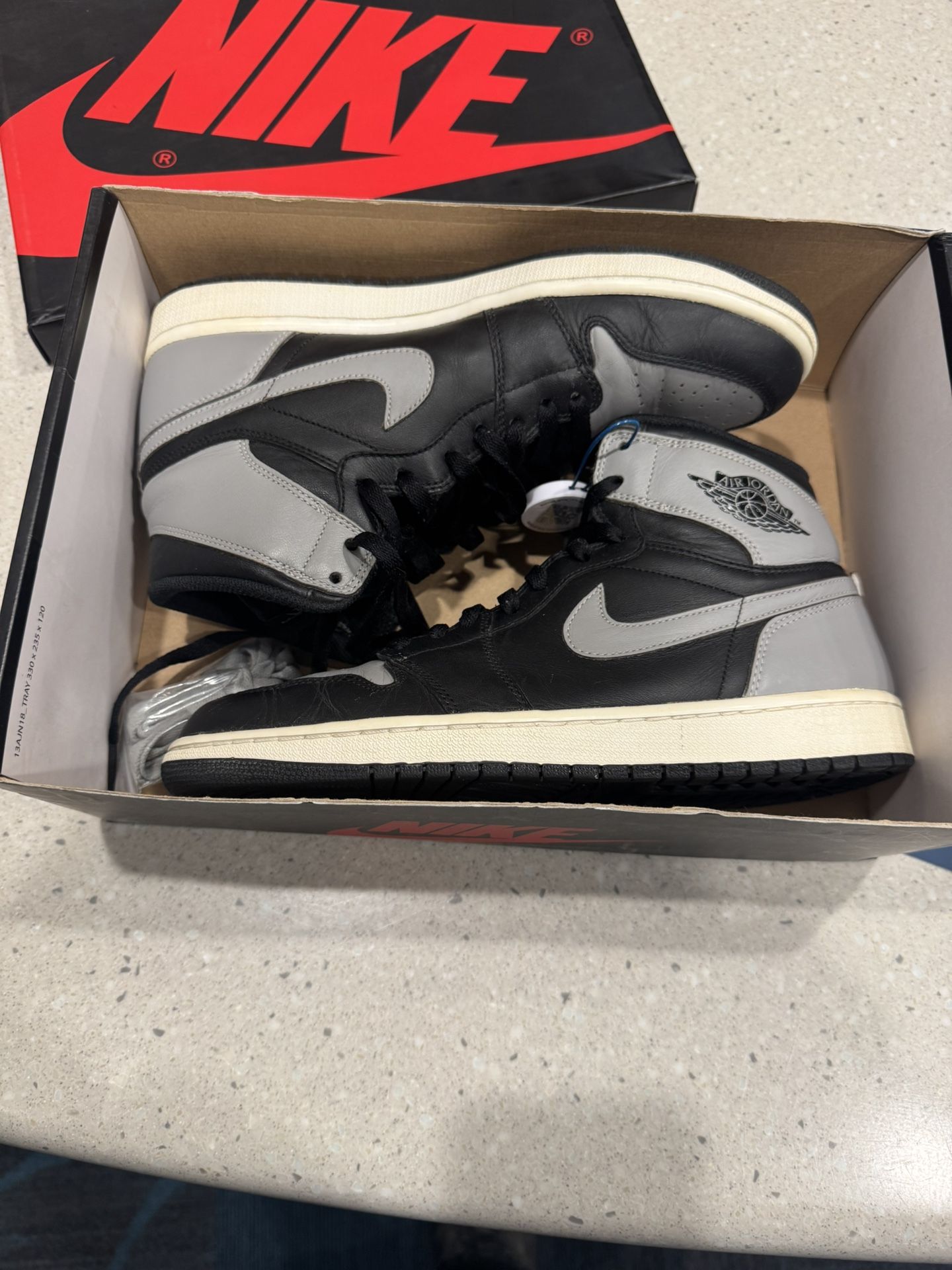 Nike Air Jordan 1 Retro High OG Shadow 555088-014 Size 10