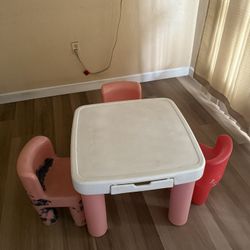 Little Tikes Kid Table with chairs