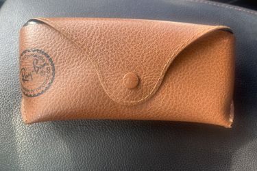 Ray-Ban Case