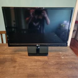 LG 24MA31D 23.6-inch LED LCD monitor/TV combo