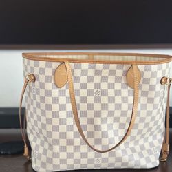 Louis Vuitton Neverfull  MM