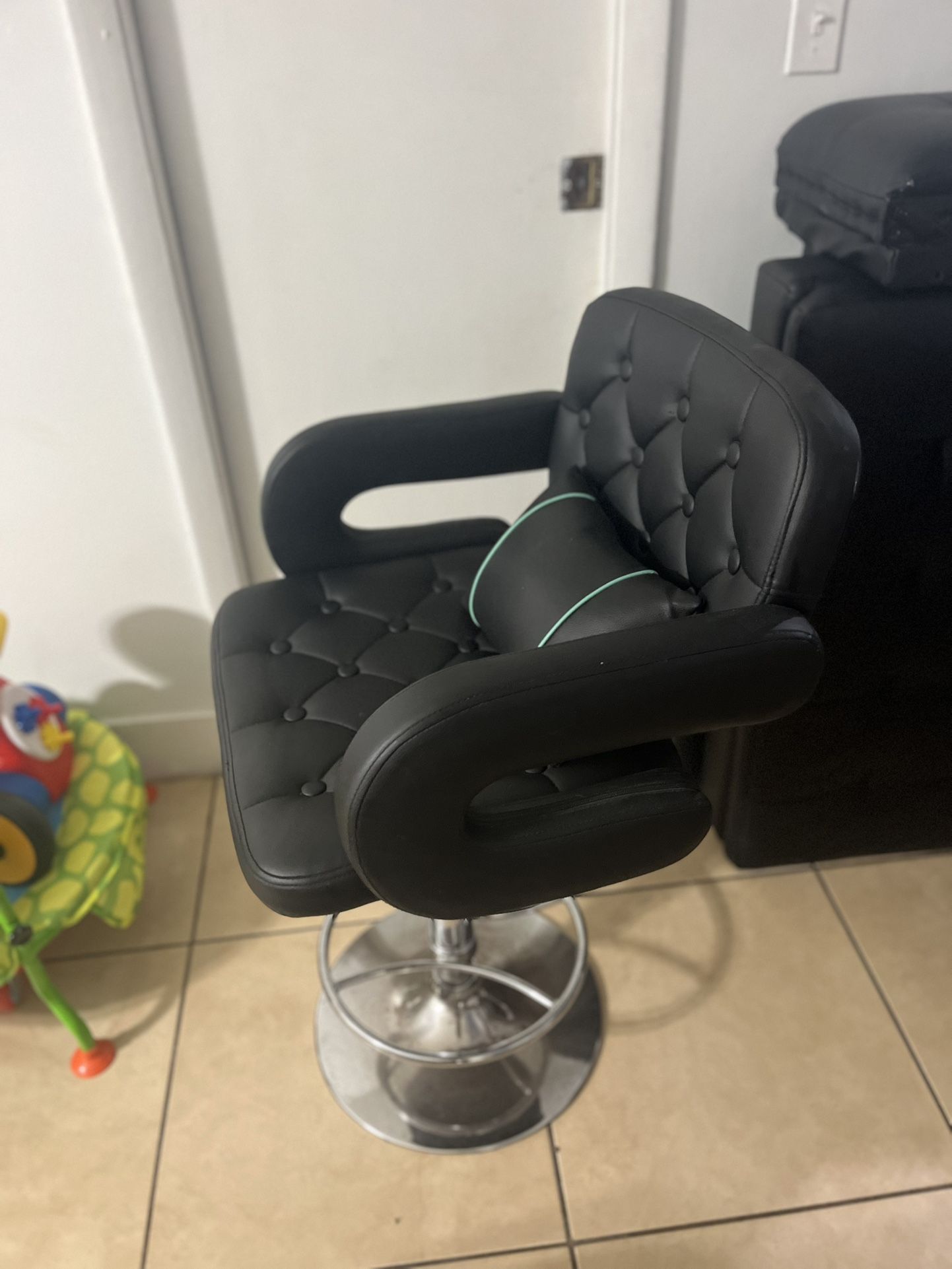 (2) Bar Stool Chair