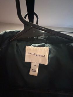 Classy green puffer jacket