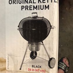 Weber 26” Original Kettle Premium Charcoal Grill New