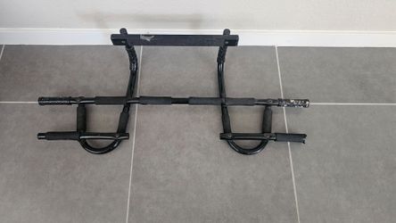 Pull up bar
