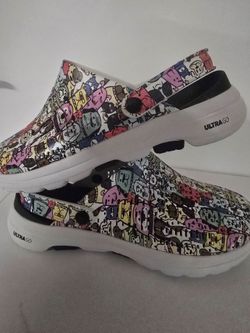 Women Skechers Ultra Go Clogs Colorful Print USA Size 8