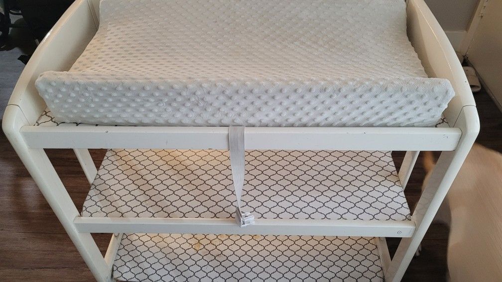 Changing Table And Changing Pad With Cover