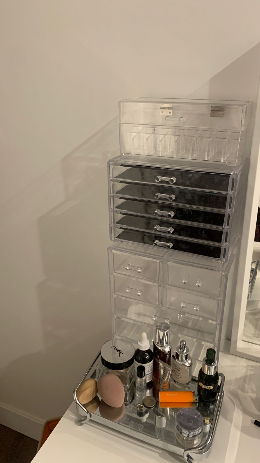 make up storage